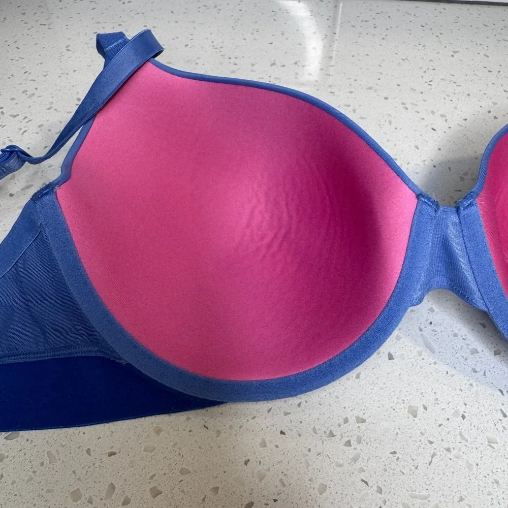 Victoria's Secret PINK Wear Everywhere T-Shirt Bra Blue Pink 38D Underwire Logo